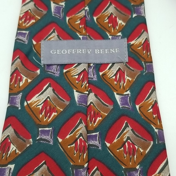 Vintage 90s Style 100% Silk Tie mountain tops - Picture 5 of 7
